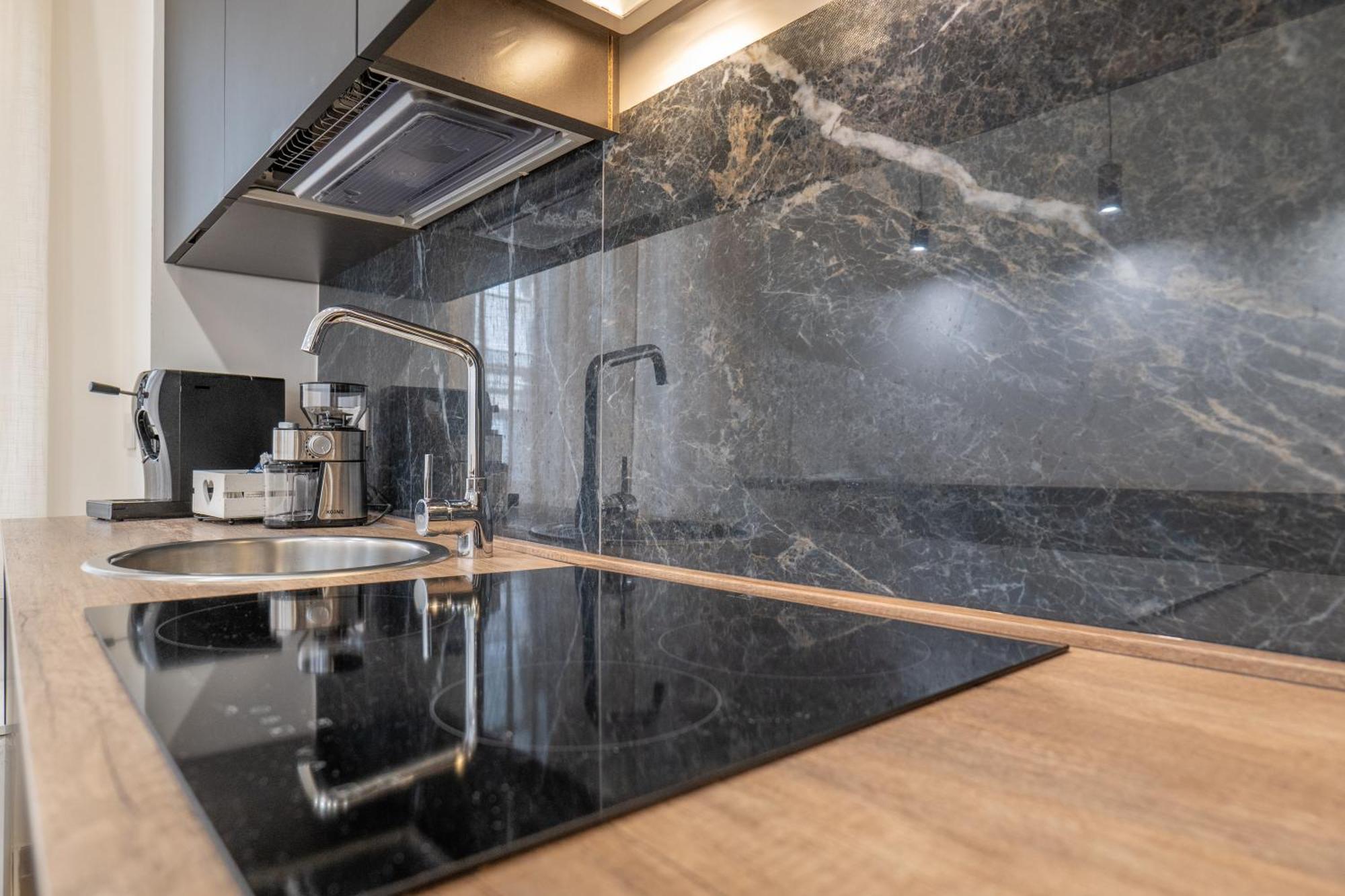 Three Moons Boutique House/Calypso Apartment Salerno Exterior photo